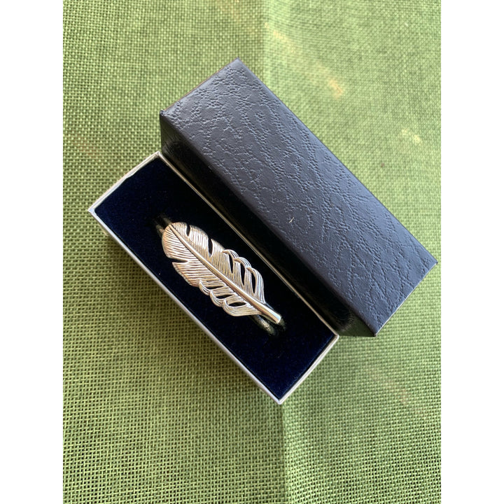 Montana Silversmiths Antiqued Feather Bracelet